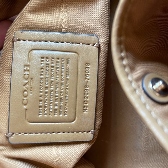 🦋Coach shoulder purse - Picture 9 of 11